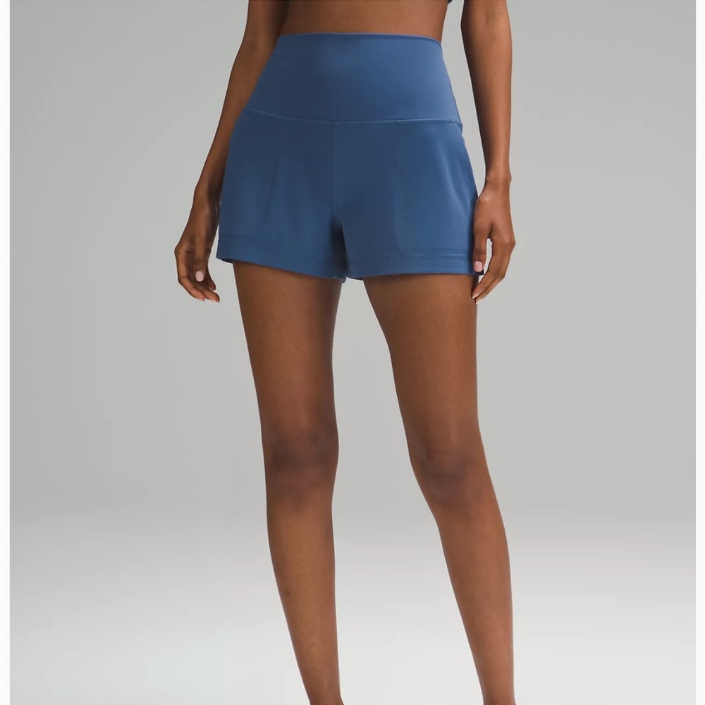 LuluLemon align classic fit high rise shorts 3”